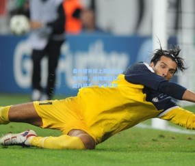 桑乔替补席上再历过山车时刻，埃梅里坚称，此乃战术，无关惩罚