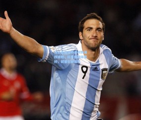 法兰克福主帅谈利物浦四连败，红军都踢得更好，就是欠缺运气